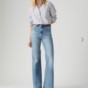 Levi's® Premium
RIBCAGE BELL WOMEN'S JEANS, size 28x32 New with tags